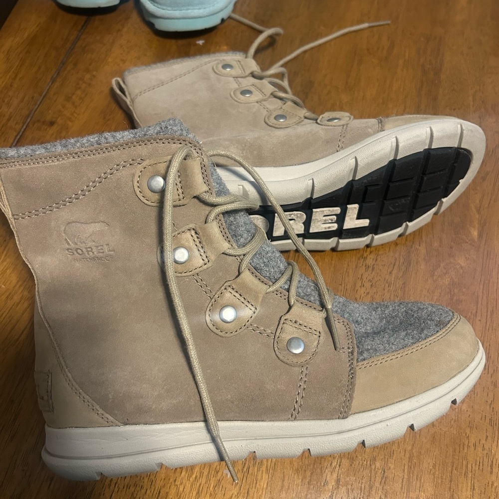 Sorel Joan of arctic boots